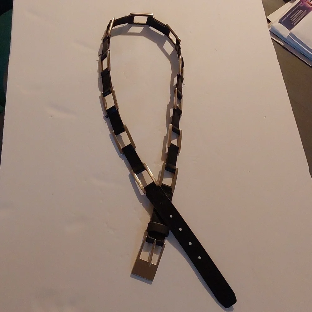Womens Black Genuine Leather Belt with Silver Metal Links Edgy Punk Goth Sz.M/L